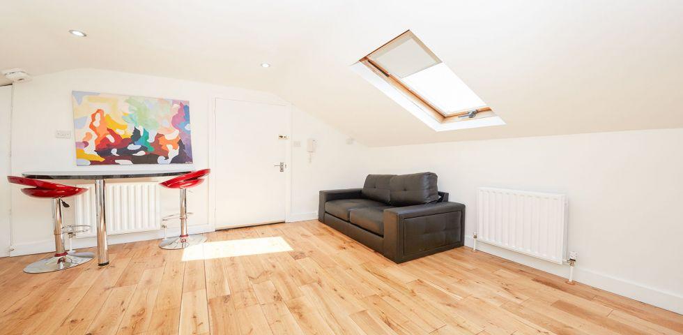 			LET, Studio Apartment, 1 bath, 1 reception Studio			 Quex Road, WEST HAMPSTEAD